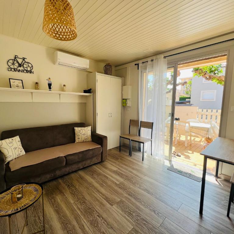T2 avec terrasse ombragée et parking À 100m de la plage - Appartamento con 1 Camera da Letto - 4