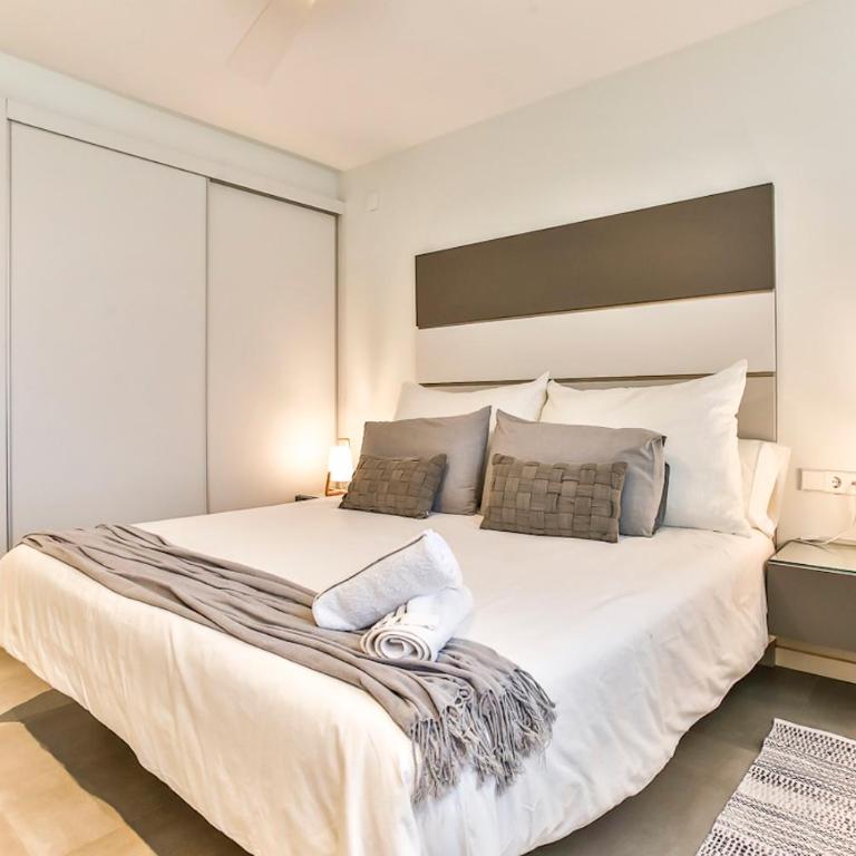 MAGNÍFICO APARTAMENTO - primera línea de mar - Apartamento de 3 dormitorios - 15