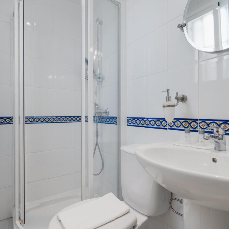 Terrace Penthouse with Pool by Costarentals - Ref 84 - Apartamento de 2 dormitorios - 13
