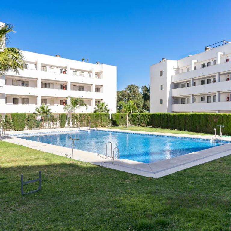 Terrace Penthouse with Pool by Costarentals - Ref 84 - Apartamento de 2 dormitorios - 2