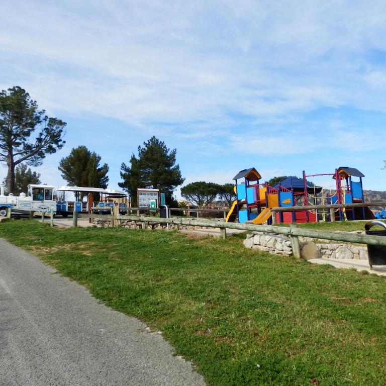 Cap Estérel Vue mer Piscine Parking 6 pers - Ferienhaus - 51
