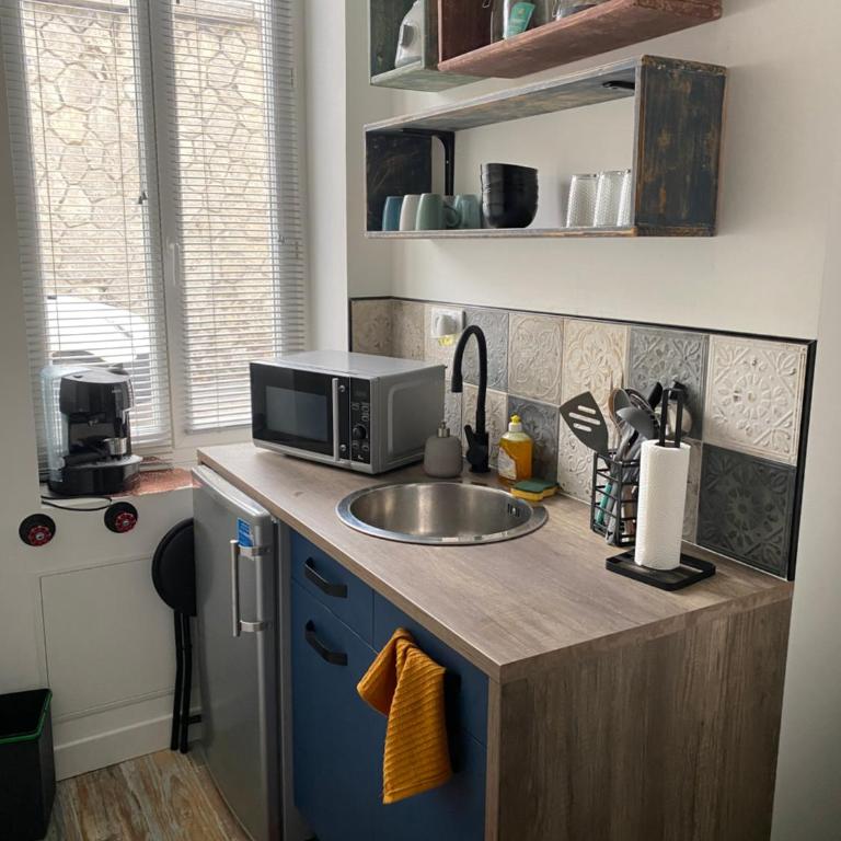 Au pied du centre ville - Mignon petit studio climatisé - Appartamento con 1 Camera da Letto - 1