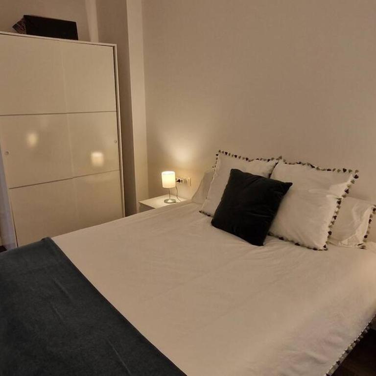 Espectacular piso nuevo con piscina - Apartamento de 2 dormitorios - 11