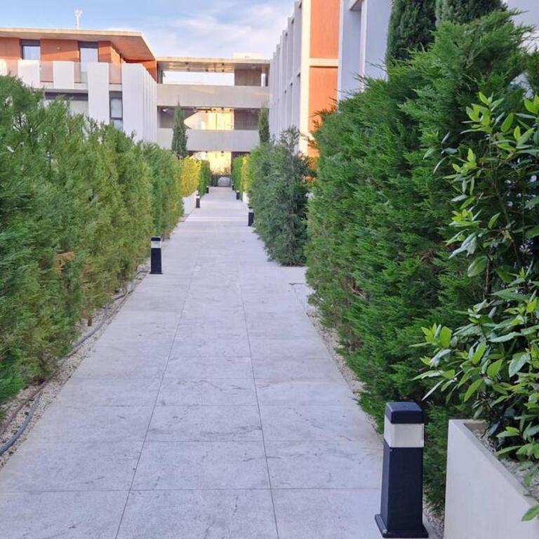 Espectacular piso nuevo con piscina - Apartamento de 2 dormitorios - 19