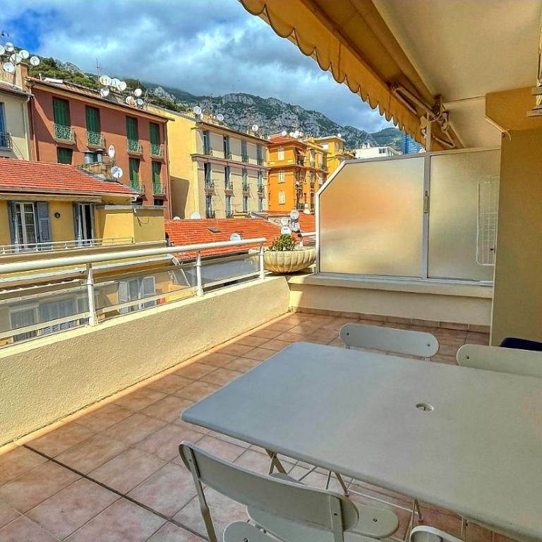 Petit Bijoux - Studio - Vue sur Montagne - 4