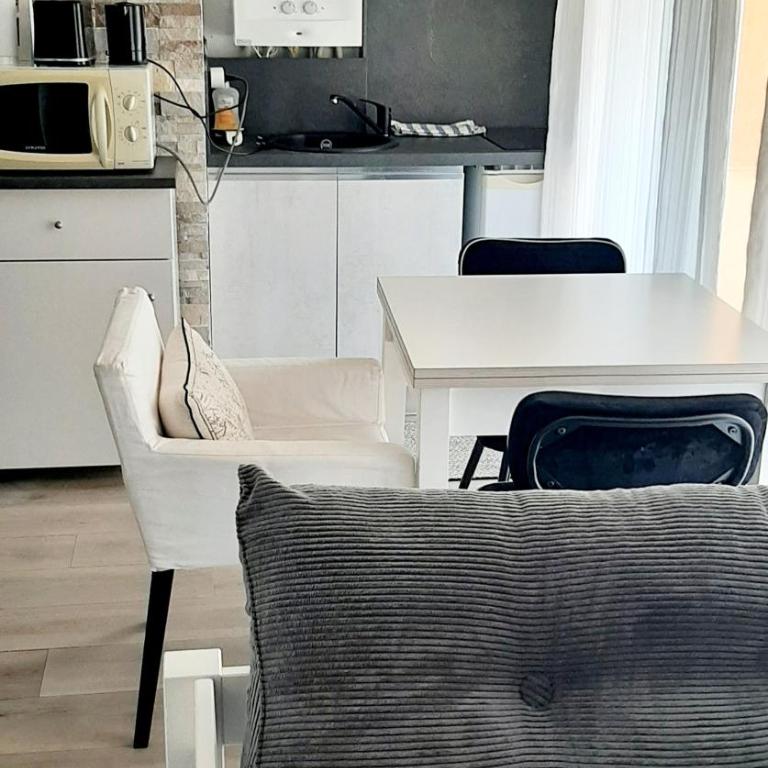 Petit Bijoux - Studio - Vue sur Montagne - 6