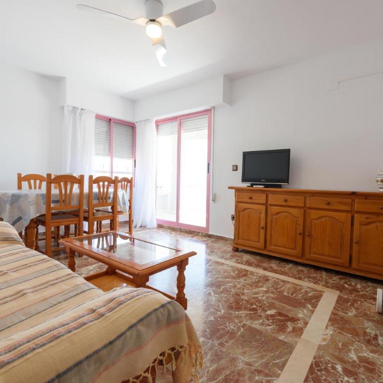 Martín- Increíbles vistas primera línea de playa para familias - Three-Bedroom Apartment - 3
