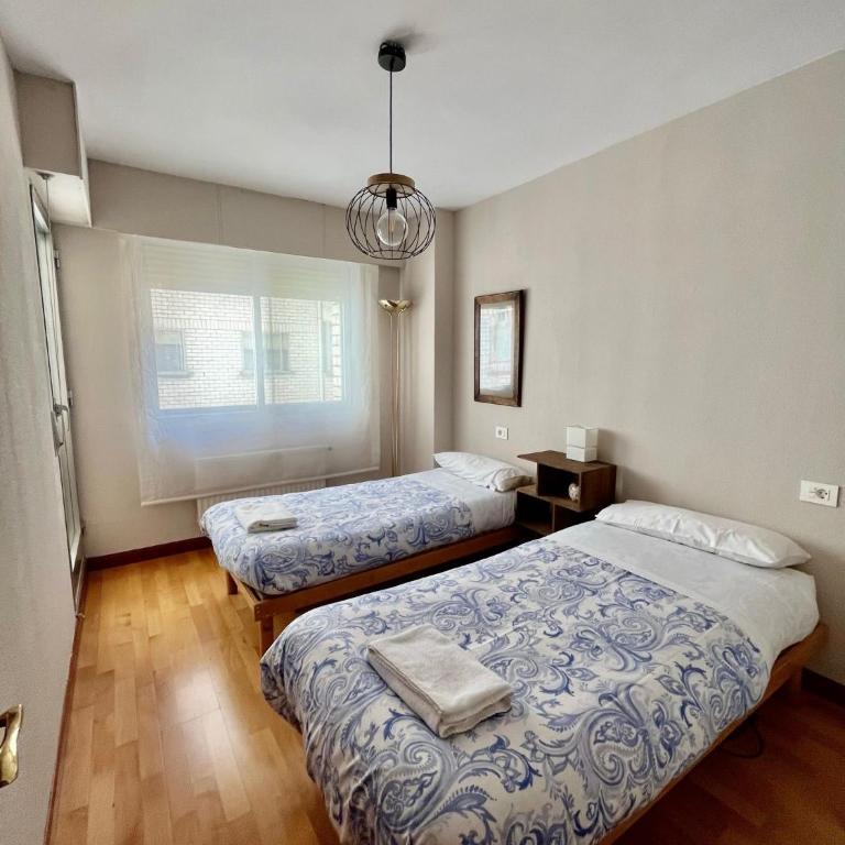 AtuaireHome Agradable apartamento en el centro de Burgos parking incluido - Apartamento de 2 dormitorios - 13