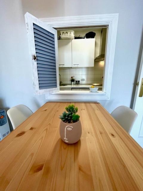 GATU Villa Salada, junto la playa, parking, terraza, aire acc, piscina, wifi Sólo familias o grupos mayores de 21 años - Apartamento de 1 dormitorio con balcón y vistas al mar - 11