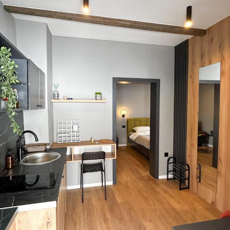 Old Town Premium Apartments- Free Parking - One-Bedroom Apartment - 7