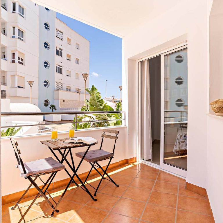 Elegante piso en la Romanilla - Two-Bedroom Apartment - 30