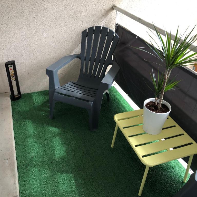 Appart LOURDES 100 m GARE - 4 Places avec Balcon 10mn Sanctuaire - Appartement 1 Chambre - 5