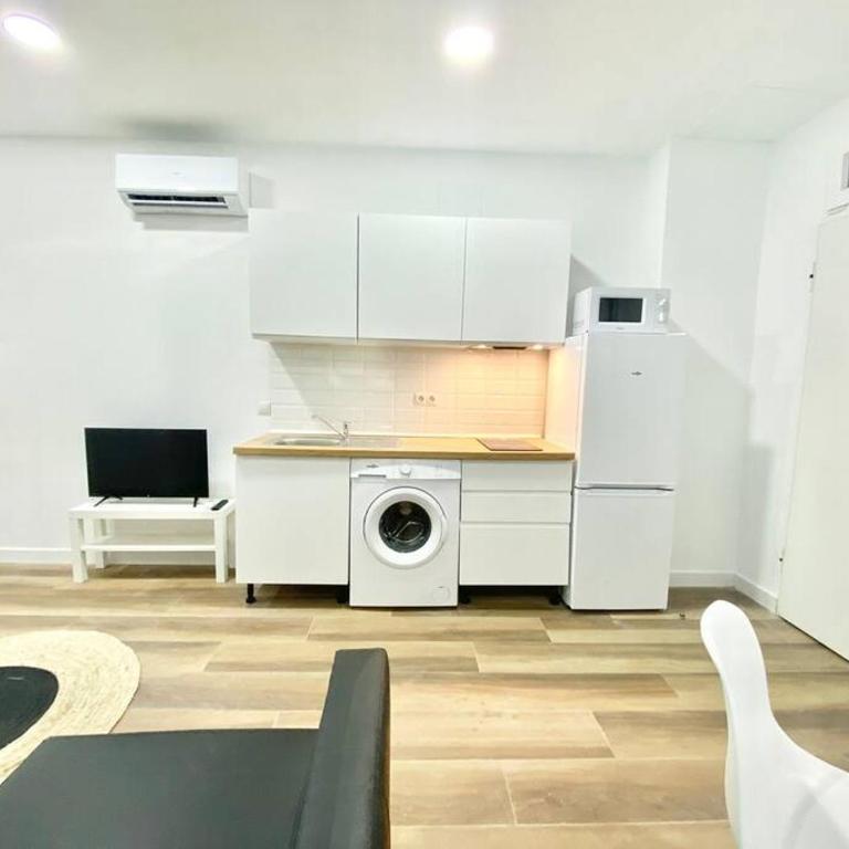Madrid Rio Amparo Usera - One-Bedroom Apartment - 2