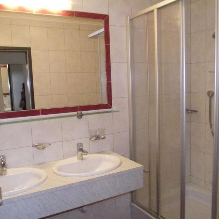 Appartement Sporthütte Fiegl - Apartment mit 3 Schlafzimmern und Balkon - 6