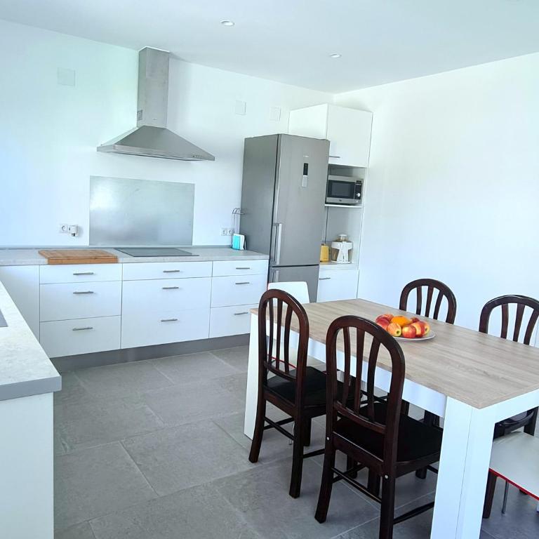 Precioso alojamiento con jardín - Two-Bedroom House - 2