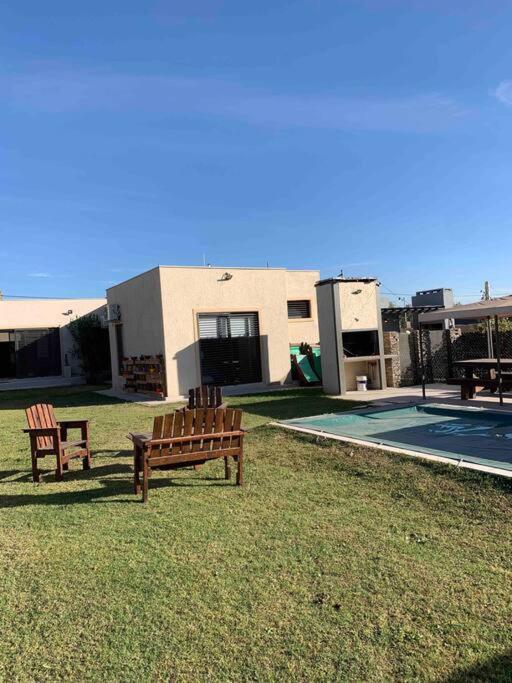 Casa con piscina en Maipú, Mendoza - Casa de 3 dormitorios - 16
