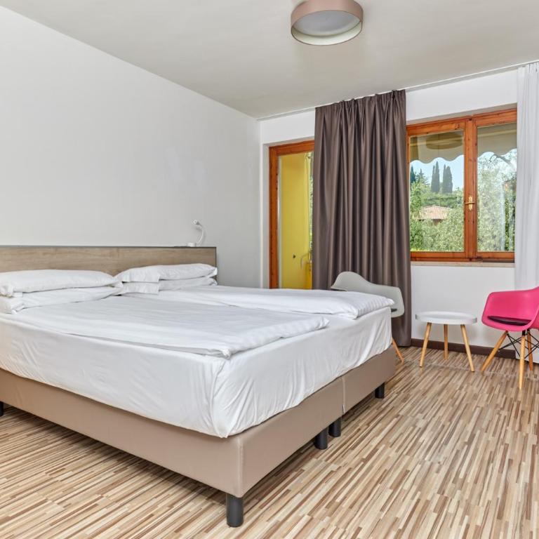 Hotel Vacanze 2000 - Adults Only - Camera Matrimoniale/Doppia con Letti Singoli con Balcone - Piano Terra - 13