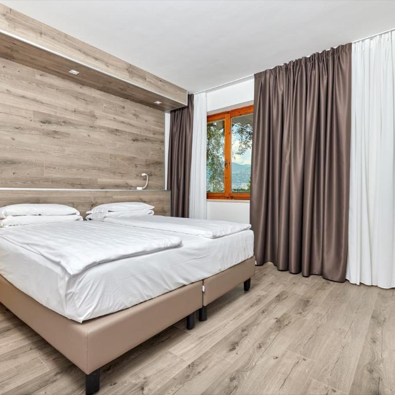 Hotel Vacanze 2000 - Adults Only - Camera Matrimoniale/Doppia con Letti Singoli con Balcone - Piano Terra - 1