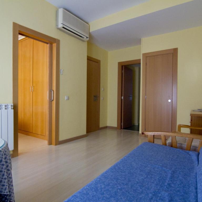 Hotel Isasa - Habitación Triple - 2