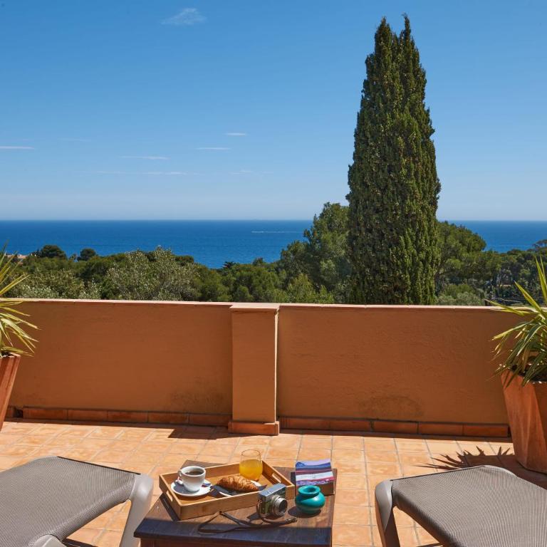 L'Aixart Aiguablava Hotel - Habitación Doble Deluxe con terraza grande y vistas al mar - 2