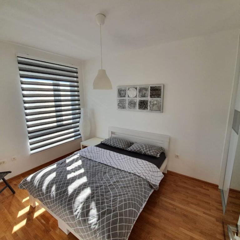 Sunny home in Mostar with a garage! - One-Bedroom Apartment - 5