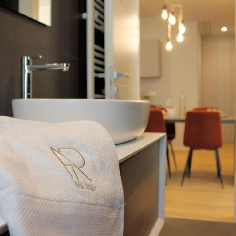 AR Boutique Apartments - Appartamento con Balcone - 12