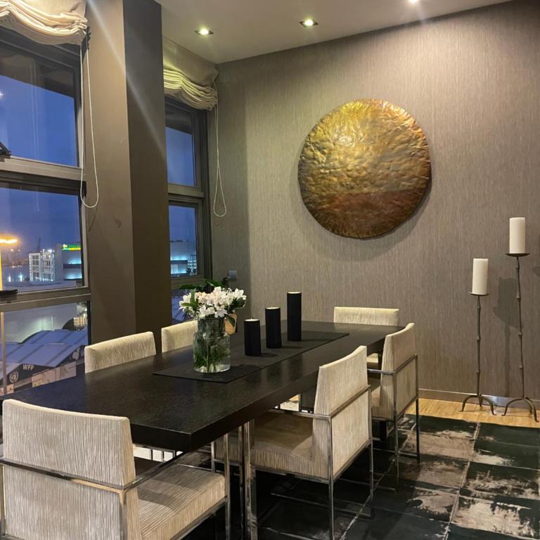 Luxury Family Beachfront Apartment - Three-Bedroom Apartment - 16