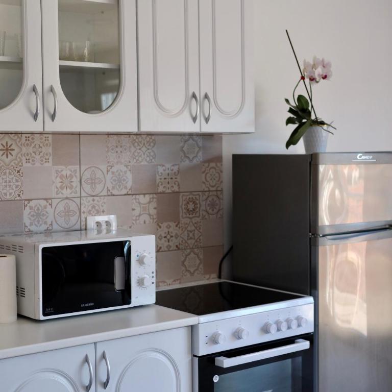 Little Sunshine - One-Bedroom Apartment - 20