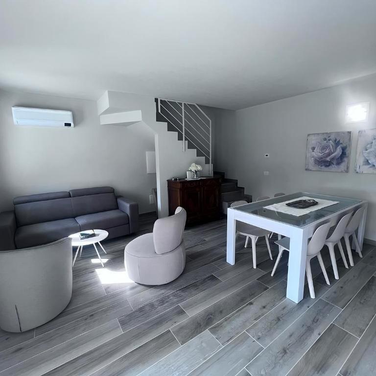 VILLA CLAUDIA WITH PRIVATE POOL - Casa Vacanze - 14