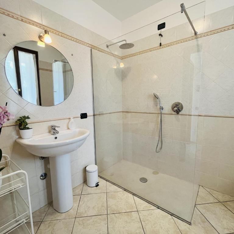 Casa Ulivi Silver - Appartamento con 1 Camera da Letto - 4