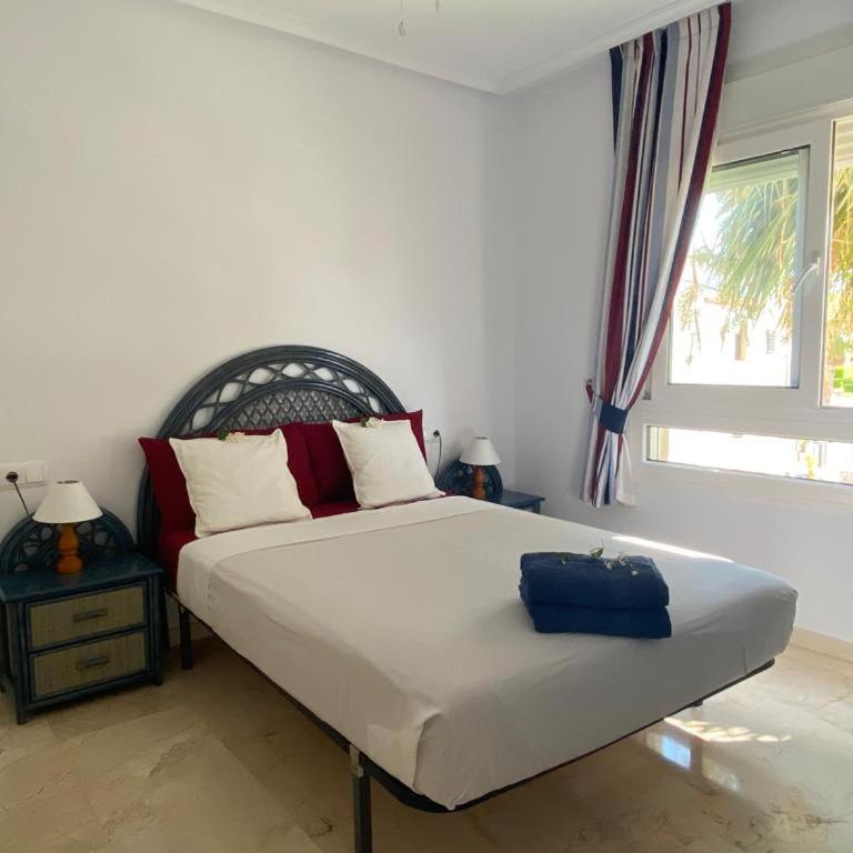 Spacious 2-Bedroom Apartment - Apartamento de 2 dormitorios - 10