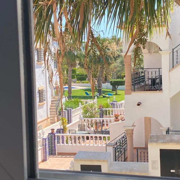 Spacious 2-Bedroom Apartment - Apartamento de 2 dormitorios - 15