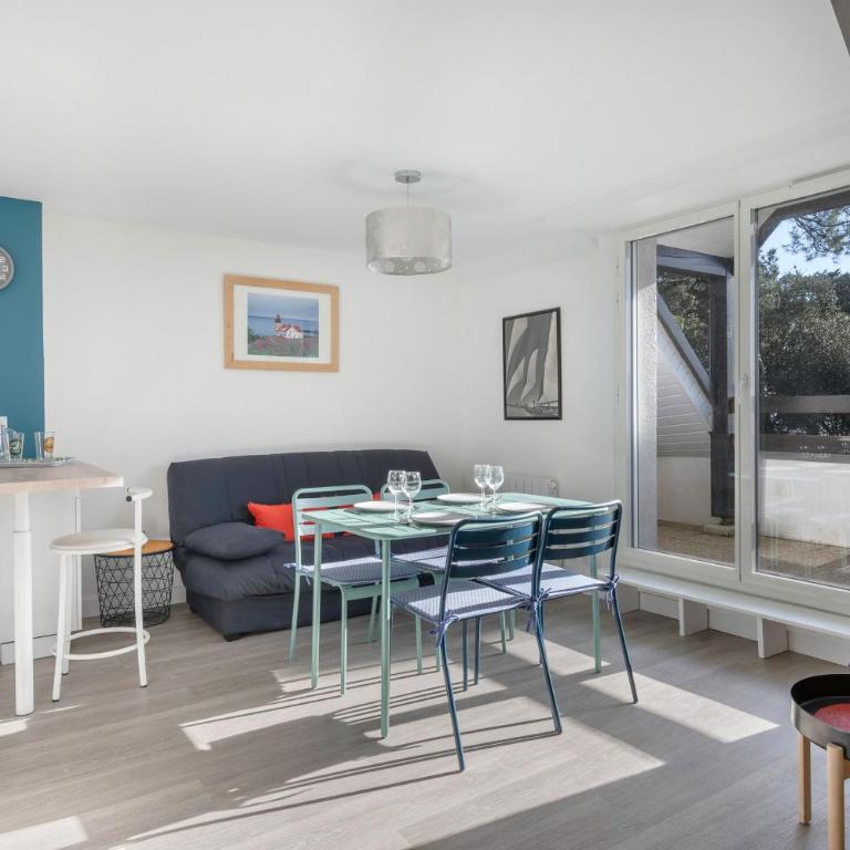 Appartement face mer, balcon, plage à 50 m, 4 pers - Apartment - 8