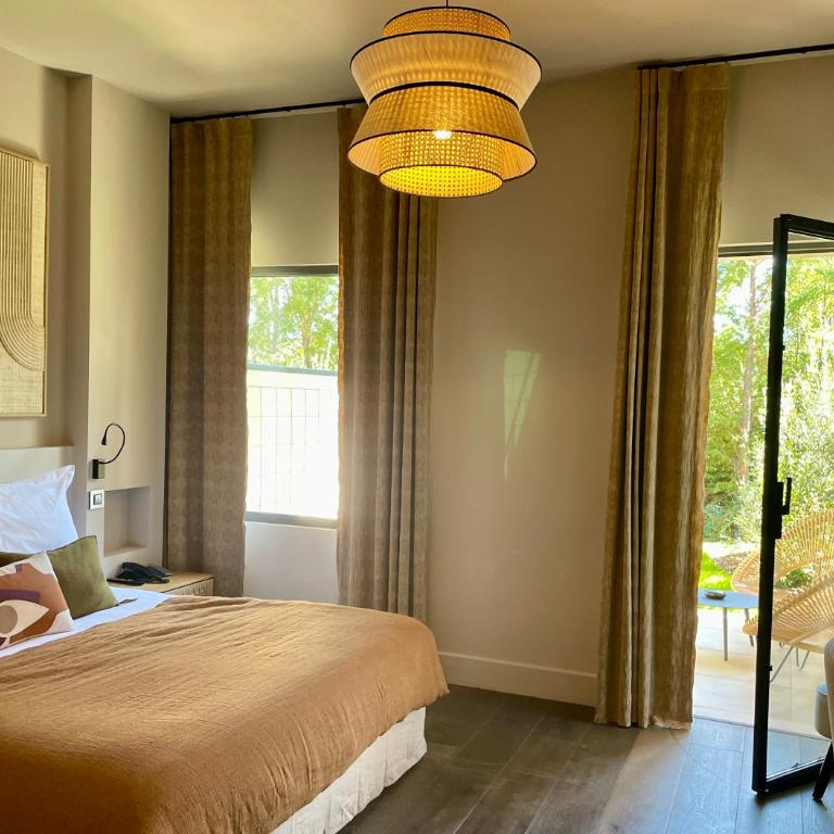 Les Lodges Sainte-Victoire Hotel & Spa - Chambre Triple Deluxe - 3