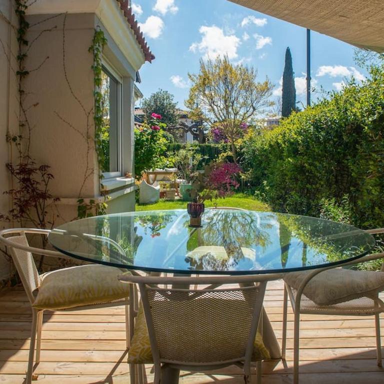 Villa con piscina privada en el centro de Pamplona - Villa - 15