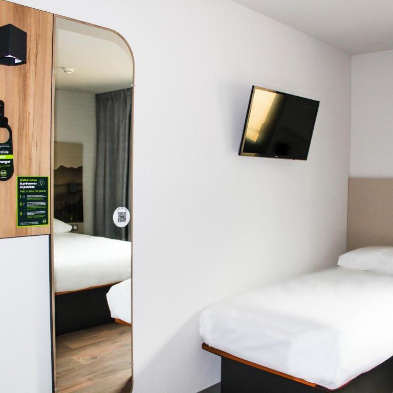 B&B HOTEL Aix-les-Bains - Chambre Quadruple - 6