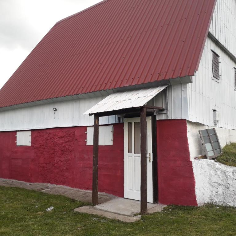 Žabljak izdavanje kuce - Three-Bedroom House - 32