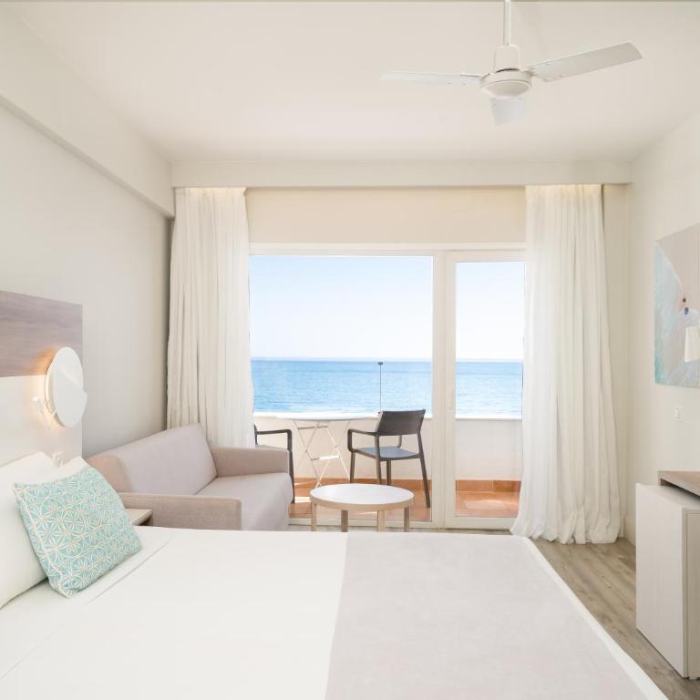 Hotel Benalma Costa del Sol - Habitación Doble Grand con vistas al mar (2 adultos + 2 niños) - 1