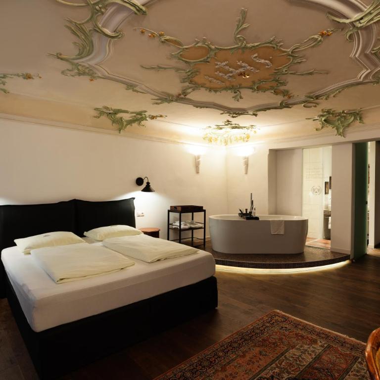 Altstadthotel Kasererbräu - Junior Suite mit Whirlpool - 1