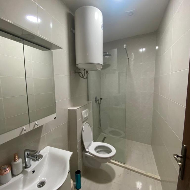 Xhan Apartments - Porodična Dvokrevetna Soba sa Bračnim Krevetom - 6