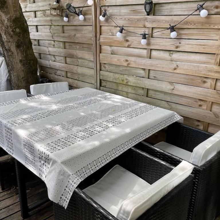 Maison cosy entièrement climatisée avec piscine - Maison 2 Chambres - 14