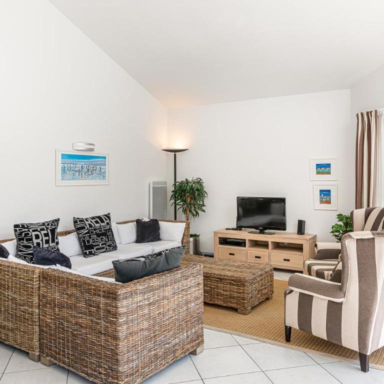 Oasis Les Jardins des Sables d'Olonne - 4 Bedroom Villa with Private Pool - 5