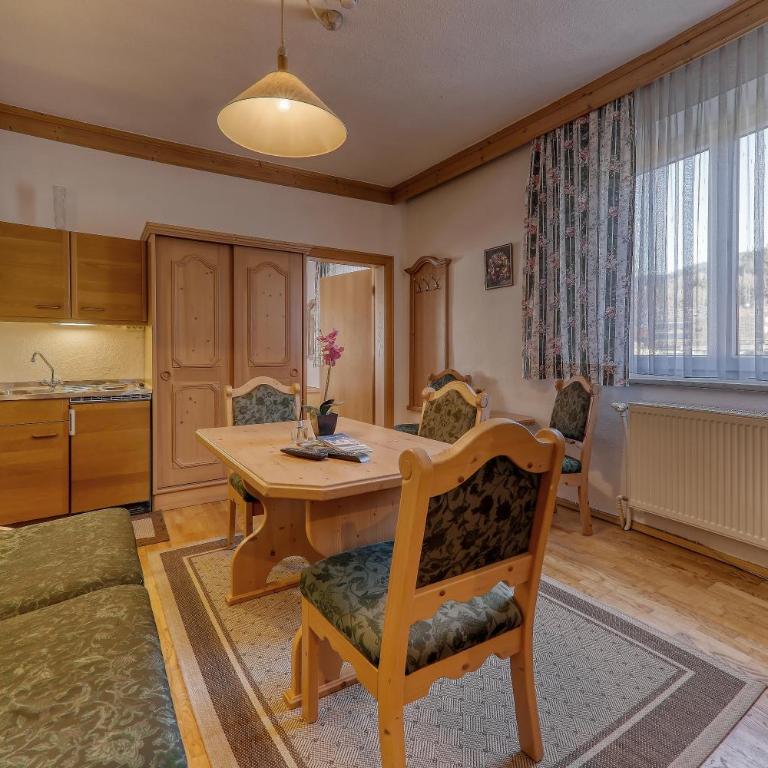 Hotel Bayerischer Hof - Doppel-/Zweibettzimmer mit Stadtblick - 4