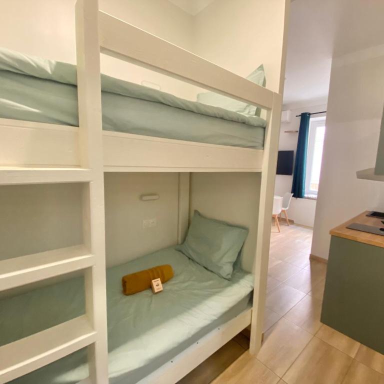 Appartements neuf - Frontière de Monaco - clim - WIFI - Studio - 17