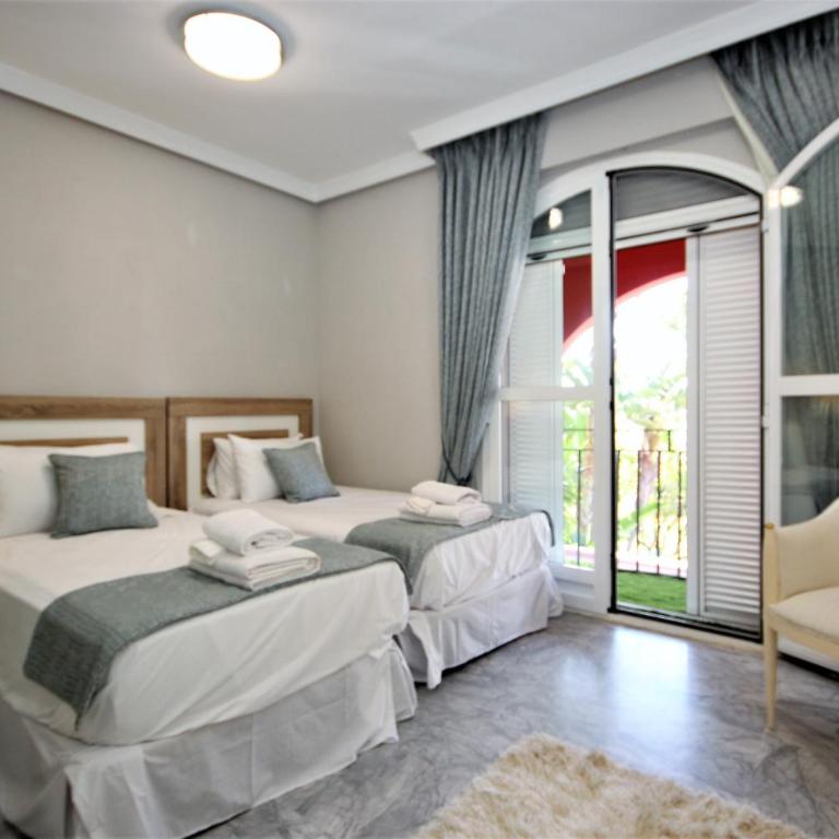 Beachtownhouse Las Dunas - Bahia de Marbella - Apartamento de 3 dormitorios - 28