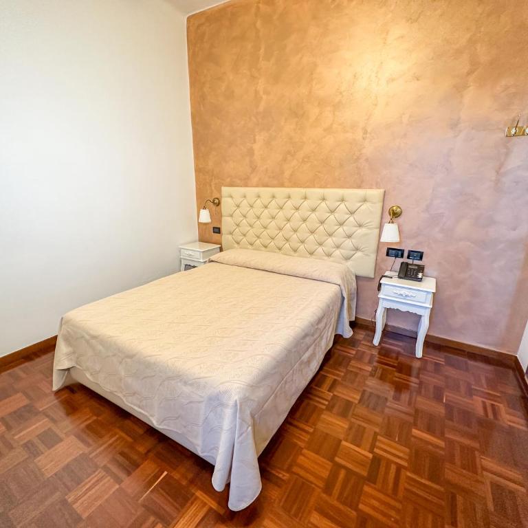 Hotel Dell'Orto - Camera Matrimoniale/Doppia con Letti Singoli - 2