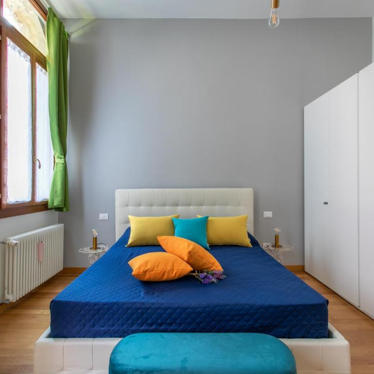 Rialto Bridge Lovely Apartment - Two-Bedroom Apartment - 6