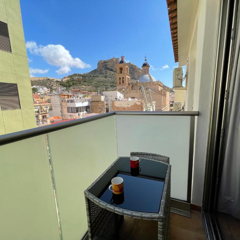 Apartamentos Boni - Deluxe Studio with Balcony and Castle View - 4