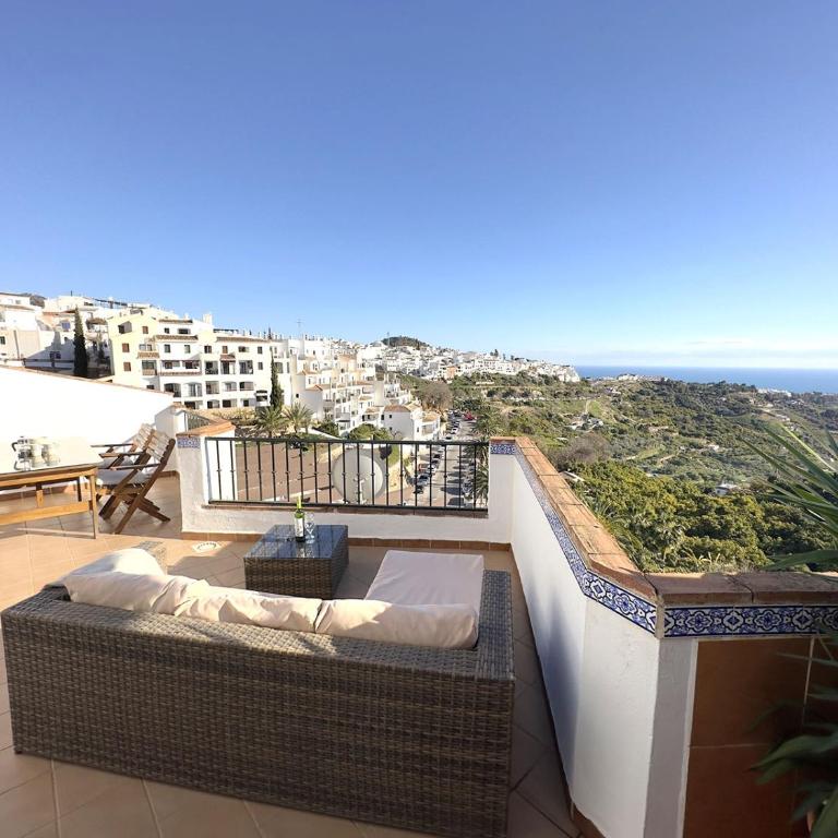Apartamento Las Yucas, Frigiliana 2 Bedroom 2 Bathroom apartment with Large Terrace and Amazing Views HansOnHoliday Rentals - Apartamento de 2 dormitorios - 1