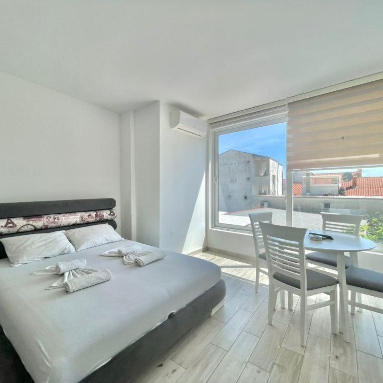 Bucanero Apartments Budva - Porodični Studio - 1